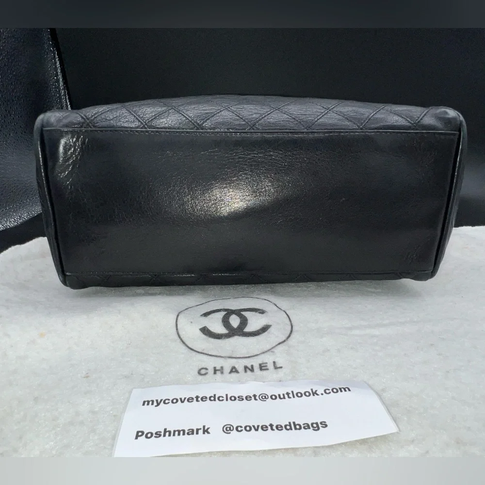 CHANEL Vintage Quilted Black Toiletry Bag Very Good Condition! - Picture 3 of 10
